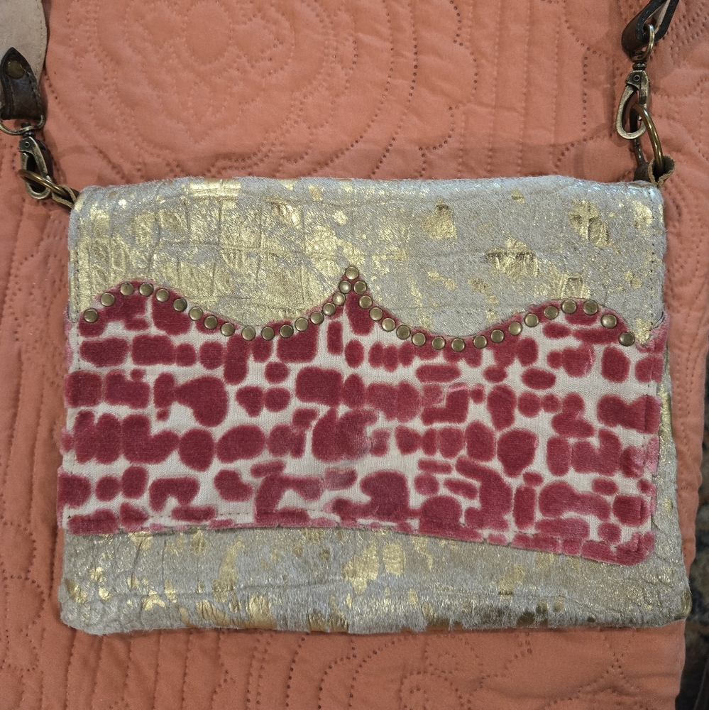 New Keep It Gypsy Bag